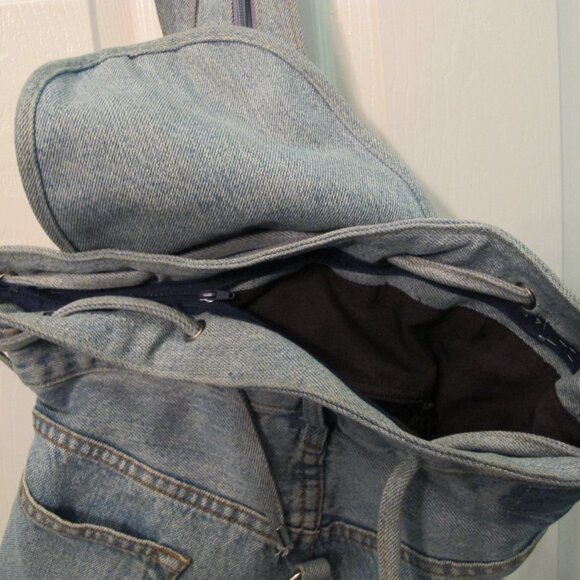 Jeans Material Backpack.  Lots of cute pockets/zippers to put things in. - Picture 3 of 11